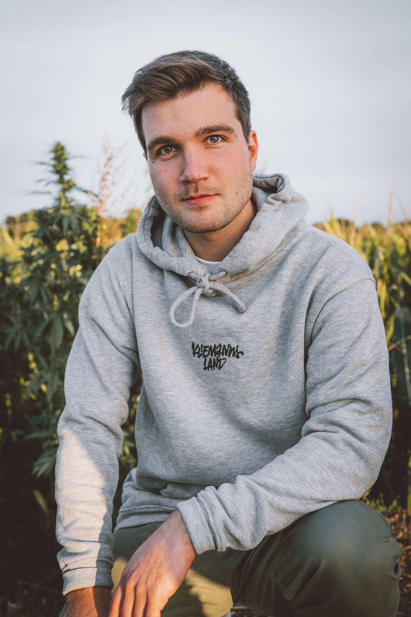 KLIEMANNSLAND HOODIE GRAU - kliemannsland